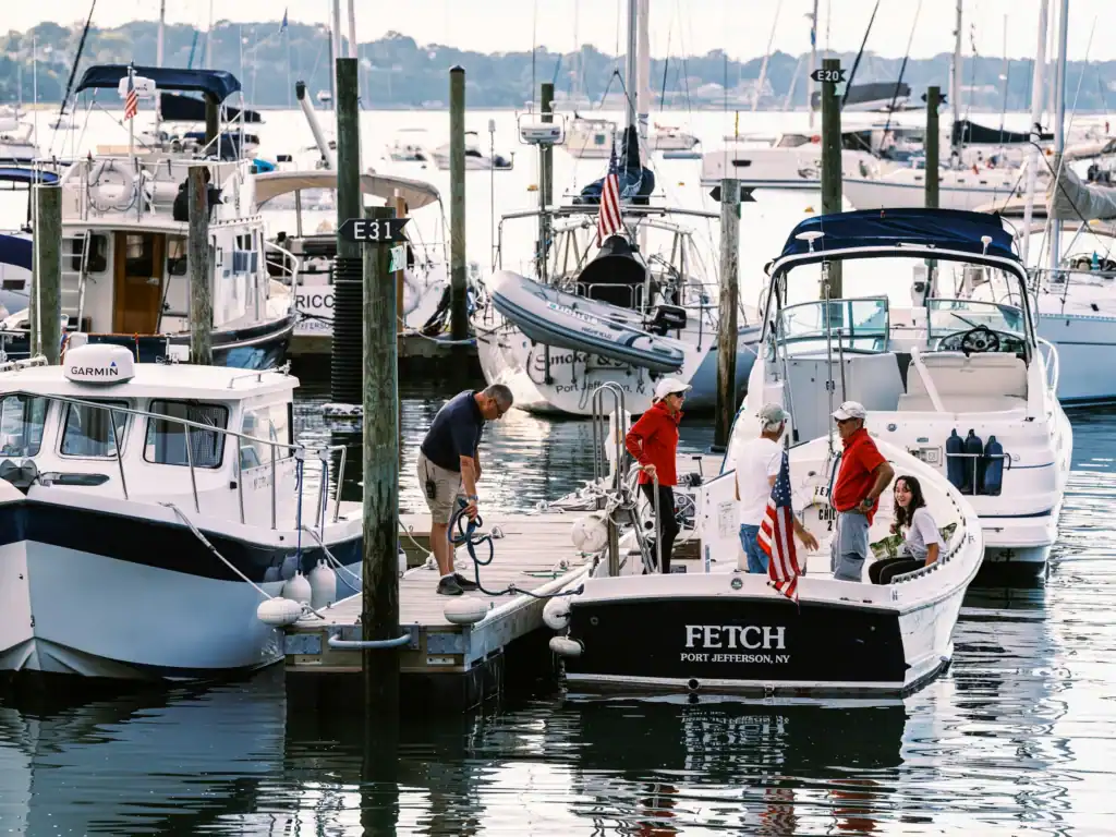 How to Check In and Accept a Charter Yacht: A Step-by-Step Guide